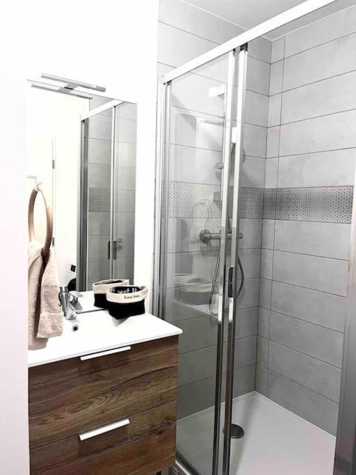 Wander Saint Ouen Apartment Luaran gambar